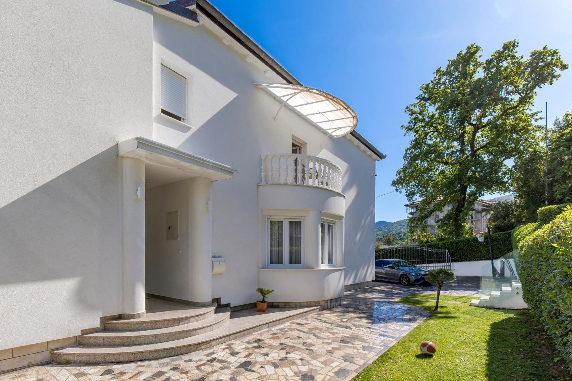 Villa Garden Apartment With Pool Opatija Zewnętrze zdjęcie